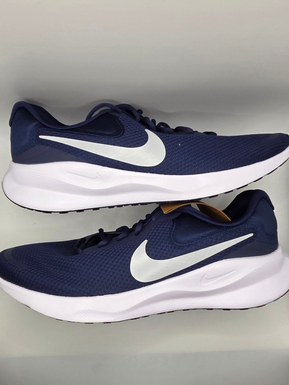 Nike Revolution 7 Mens Size 11.5 Navy/platnum